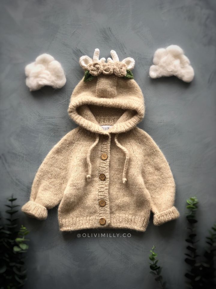 Deer Cardigan Light Grey